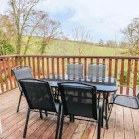 3 Bedroom Lodge With Hot Tub On Lovely Quiet Holiday Park In Cornwall Gunnislake Eksteriør bilde