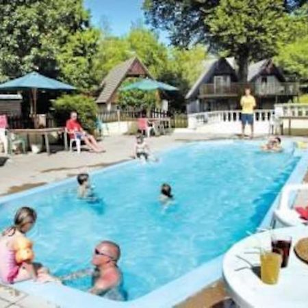 3 Bedroom Lodge With Hot Tub On Lovely Quiet Holiday Park In Cornwall Gunnislake Eksteriør bilde